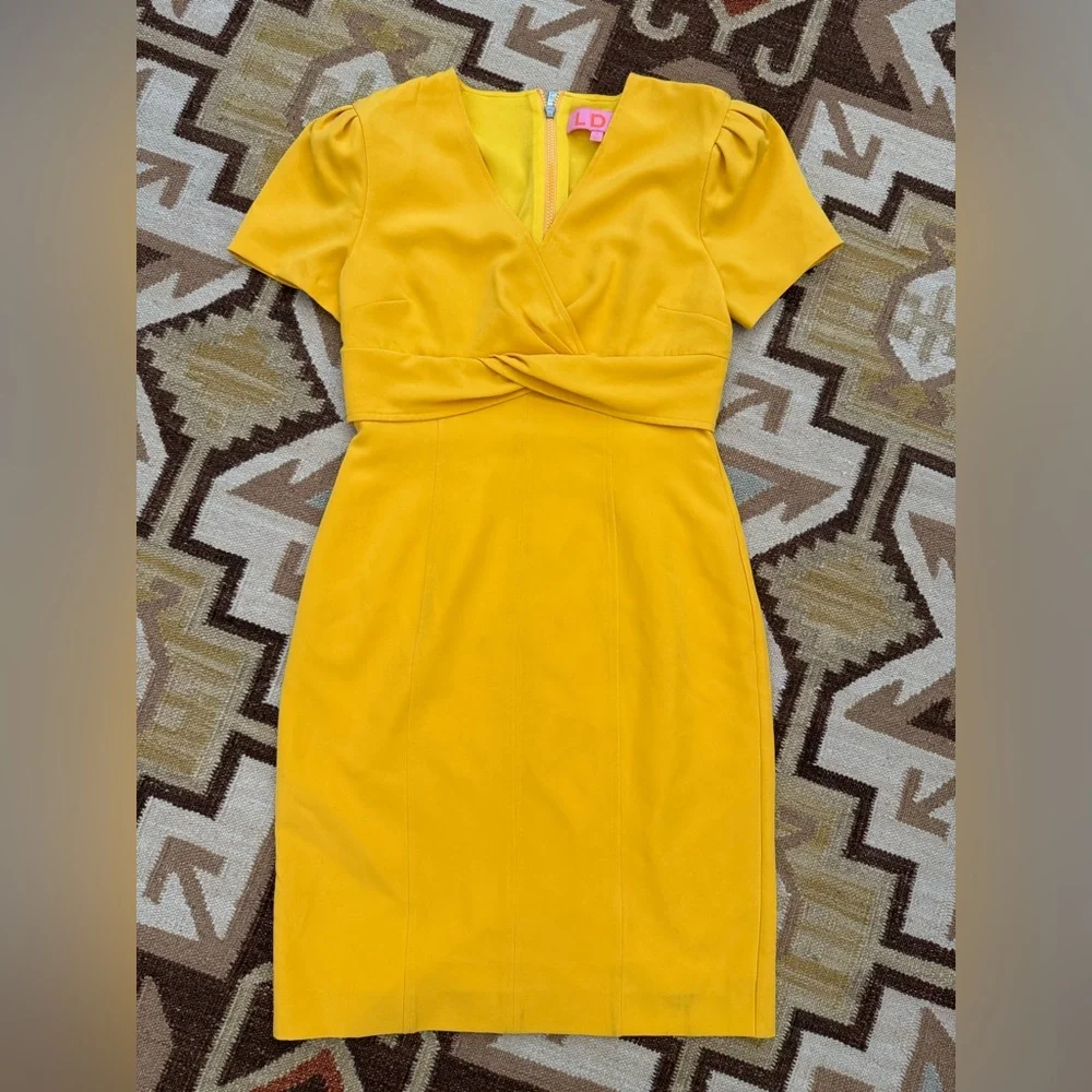 LDT Gianna Twist Front Surplice V-Neck Short Sleeve Sheath Mini Dress